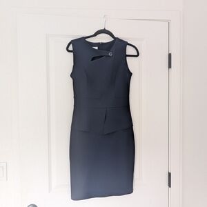 Elegant Dark Blue Sleeveless Dress